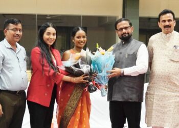 आंतरराष्ट्रीय जिम्नॅस्टीक्सपटूंचा खासदार नरेश म्हस्के यांच्या हस्ते सत्कार  