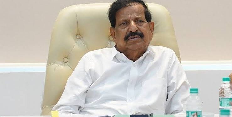 वन क्षेत्रातील निर्धारित जागांवर मेंढ्यांना चराई करण्यास परवानगी : वन मंत्री गणेश नाईक