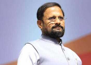 अर्बन नक्षल्यां’च्या घुसखोरीवरून ‘पुरोगामी’ राजकारण्यांची कोल्हेकुई