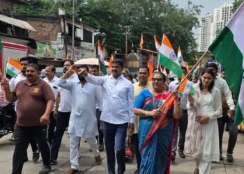 भाजप मानपाडा मंडळा तर्फे भव्य तिरंगा पदयात्रा