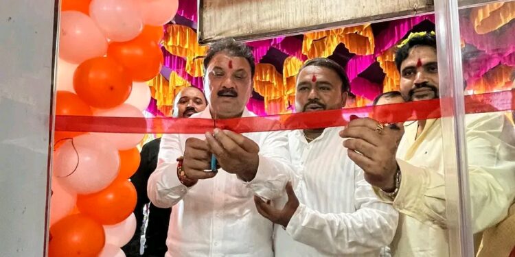 आमदार राजेश मोरे यांच्या हस्ते कल्याण ग्रामीणमध्ये वैद्यकीय मदत कक्ष, रस्त्याचे लोकार्पण