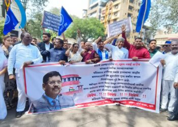सरन्यायाधीश अवमाननेमागे संघाची विचारसरणी, संघावर बंदी घाला